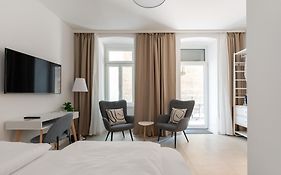 Sophienne Apartments